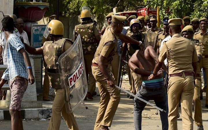 முடிவுகளை மோசமாக்கியிருக்கும் தமிழர்களின் மகத்தான போராட்டங்கள்