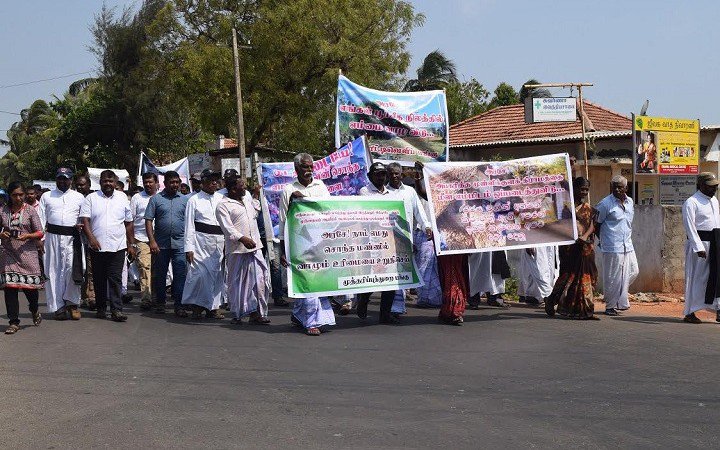 ‘நல்லிணக்க அரசே தமிழ் மக்களை ஏமாற்றாதே’- மன்னாரில் கண்டன பேரணி