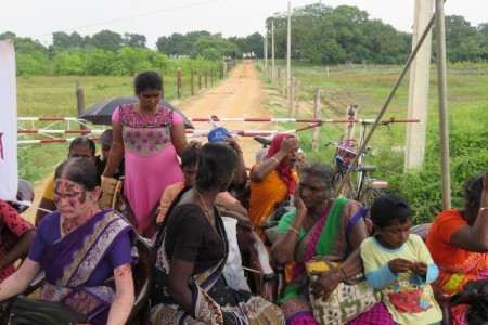 கேப்பாப்புலவு காணிகளின் உரிமையாளர்களுடன் கலந்துரையாடல்