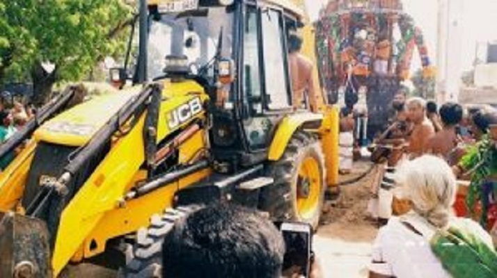 யாழ் சாதிய போட்டி jcb இயந்திரம் மூலம் தேர் இழுத்த கொடுமை