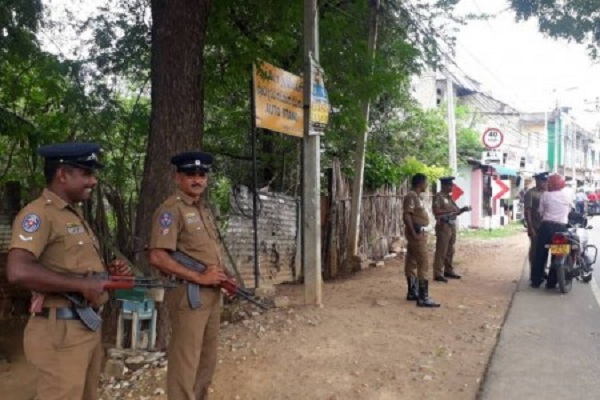 யாழில் பெற்றோல் கேட்டு மோசடி செய்யும் நபர்கள் குறித்து தகவல் வெளியானது!