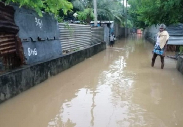 பருத்தித்துறை வீடுகள் வெள்ளக் காடாக மாறியதா ??