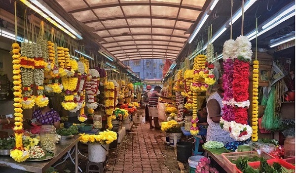 முழு அடைப்பு காலத்தில் பூக்கடைகளைத் திறக்க அனுமதிக்க வேண்டும்; மலேசிய இந்து சங்கம்