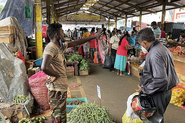 உணவுப் பொருட்களின் விலைகள் மேலும் அதிகரிப்பு..!!