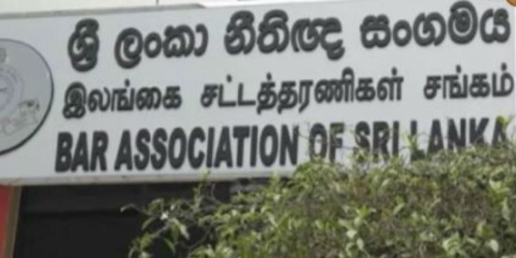 பொலிஸ் காவலில் நிகழும் உயிரிழப்புக்கள் குறித்து சட்டத்தரணிகள் சங்கம் விசனம்!