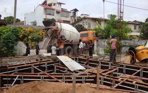 கட்டுமானத்துறையில் பாரிய வீழ்ச்சி – சீமெந்து விலை குறைக்கப்படுமா?