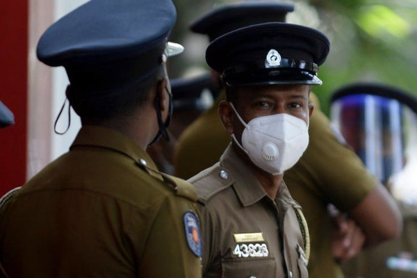 நடுவீதியில் இருவருக்கு இடையில் ஏற்பட்ட வாய்த்தர்க்கத்தால் ஏற்பட்ட மரணம்